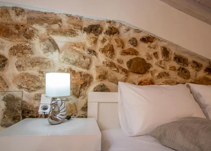 شقة Stone House Mantouki