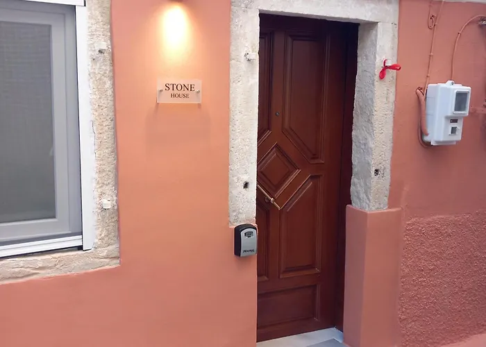 Stone House شقة *