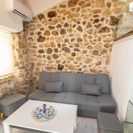 Stone House Mantouki