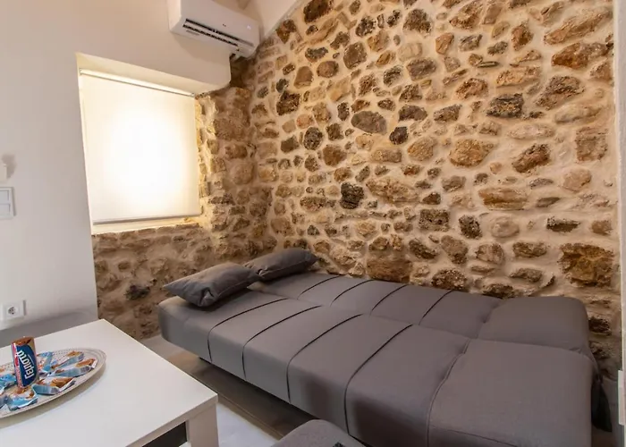 Stone House * Mantouki